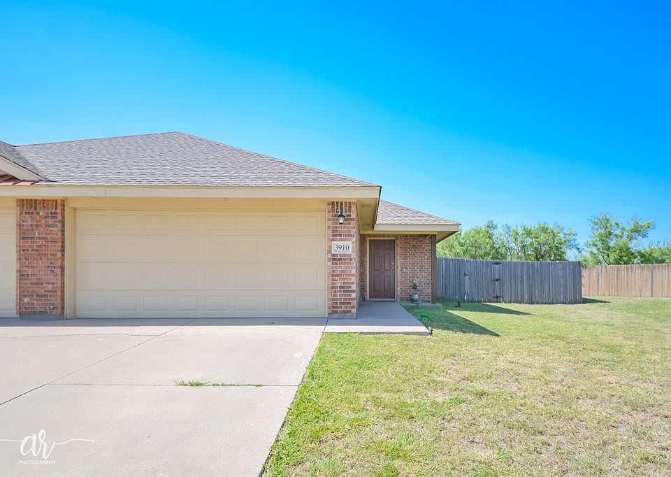 1st image of 3910 Carrera Ln