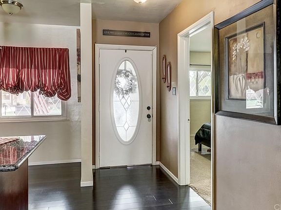 3rd image of 354 Sonora St