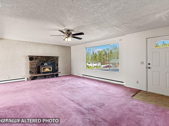 3rd image of 213 Rio Vista St