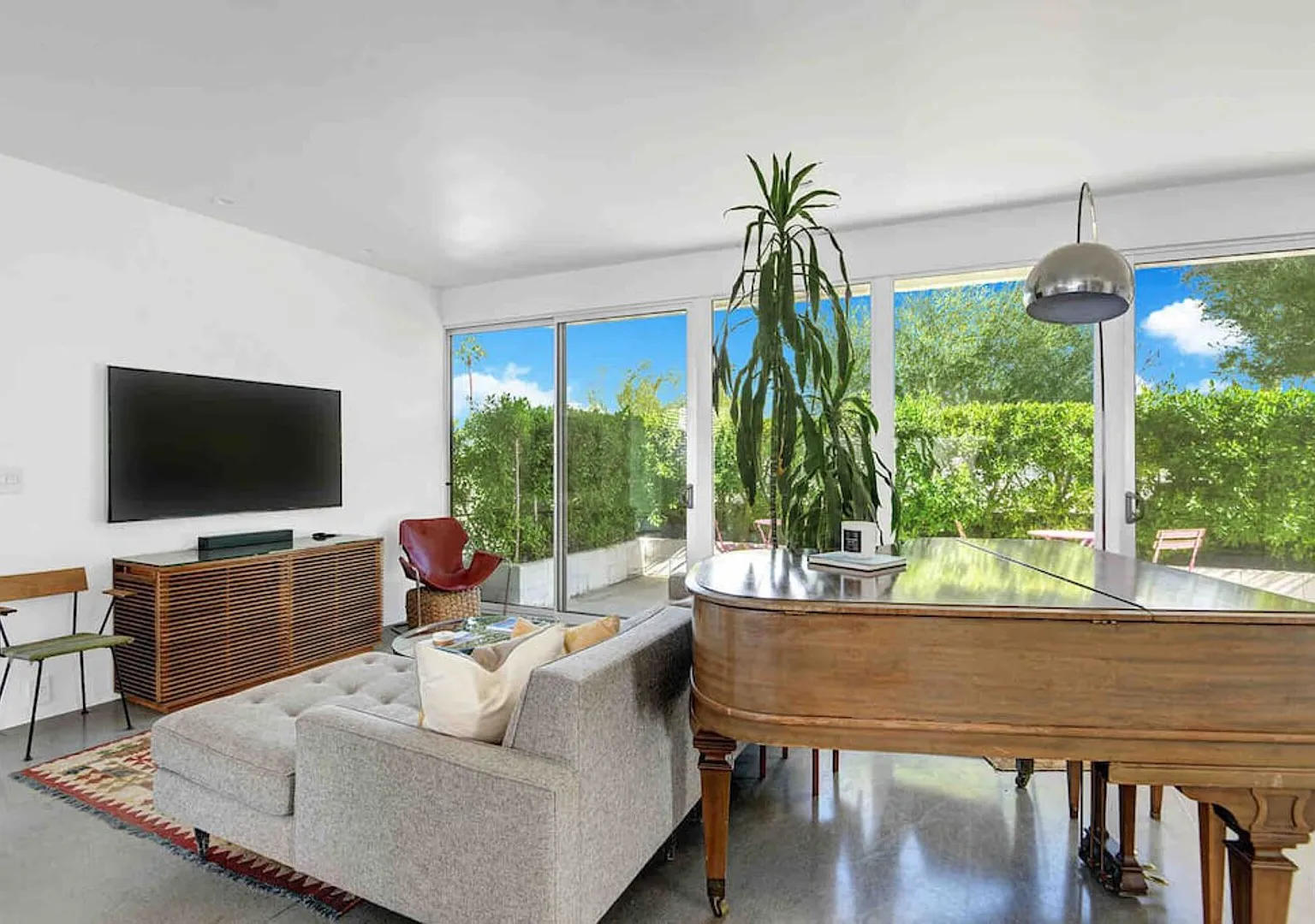 Historic Wexler Home w/ Pool & Mountain Views — Photo 1
