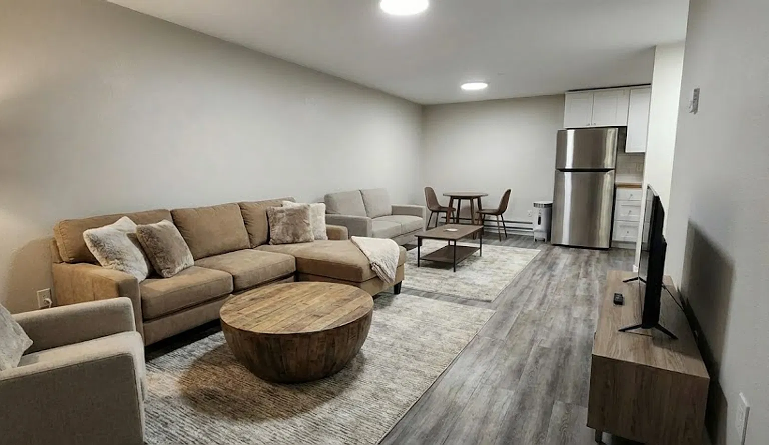 Newly remodeled one bedroom on State Street — Photo 2