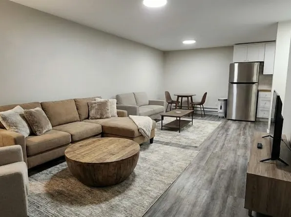 711 S State St APT 1, Tacoma, WA 98405