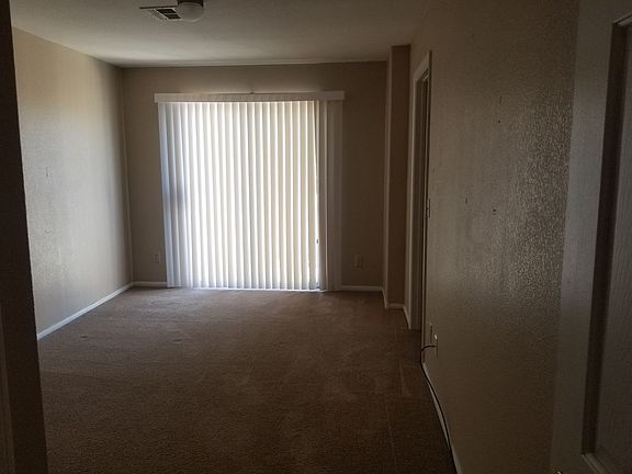 4th image of 4040 Emerald Wood St