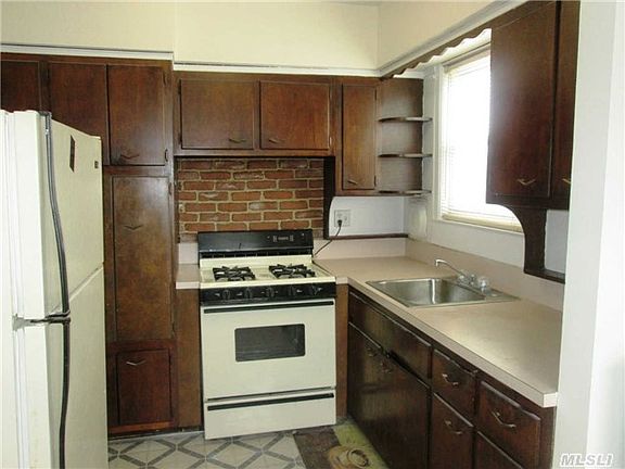 4th image of 5816 83rd St