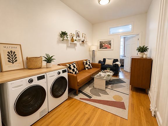 4th image of 60 Diamond St #1R