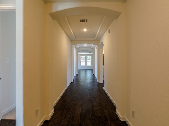 3rd image of 4910 Woodbury Mill Dr