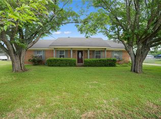 102 Sherry Lynn Dr, China Spring, TX 76633