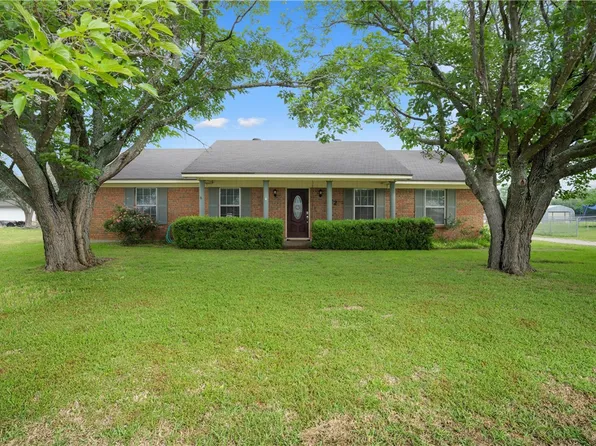 102 Sherry Lynn Dr, China Spring, TX 76633