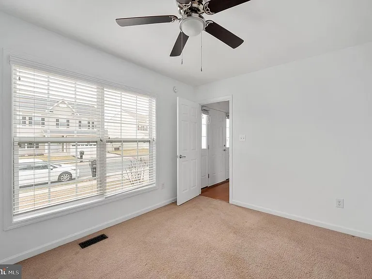 259 Olympic Dr — Photo 25