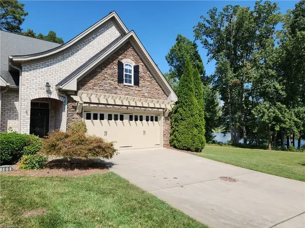 169 N Lake Louise Dr, Mocksville, NC 27028