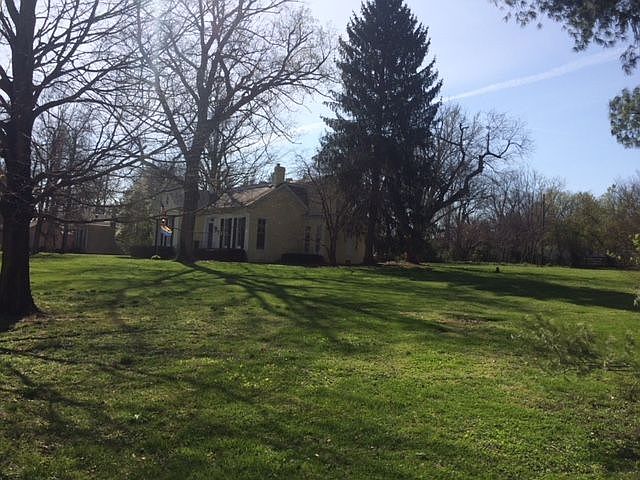 2nd image of 616 Montgomery Ave