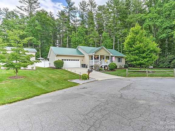 5th image of 249 Northwoods Trl