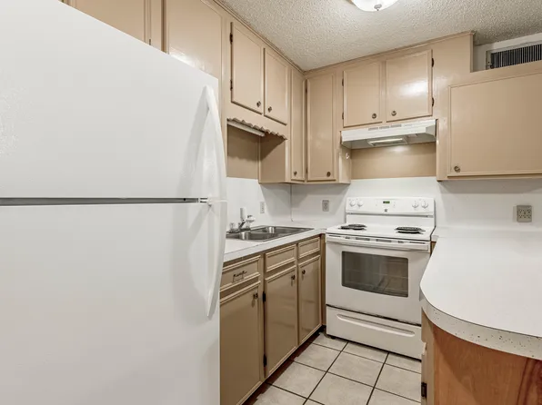 120 McAdams Ln, Huntsville, TX