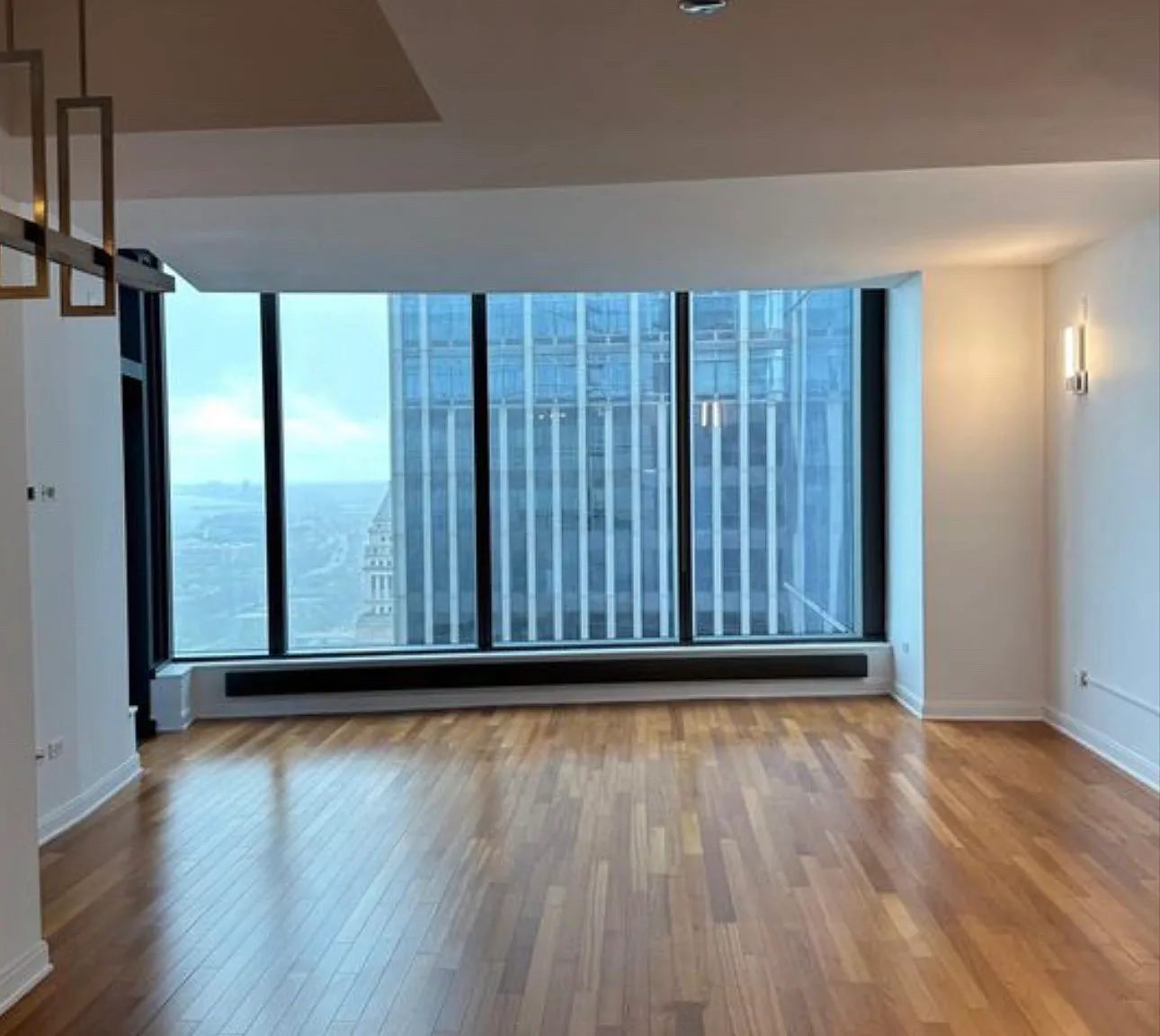 1 bed, 1487 sqft, $1,950 — Photo 2