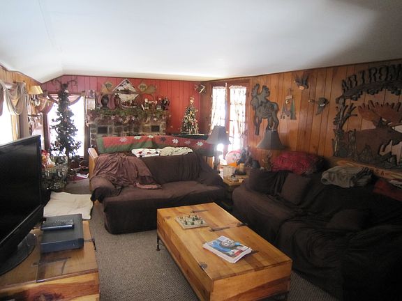 2nd image of 140 Birch St