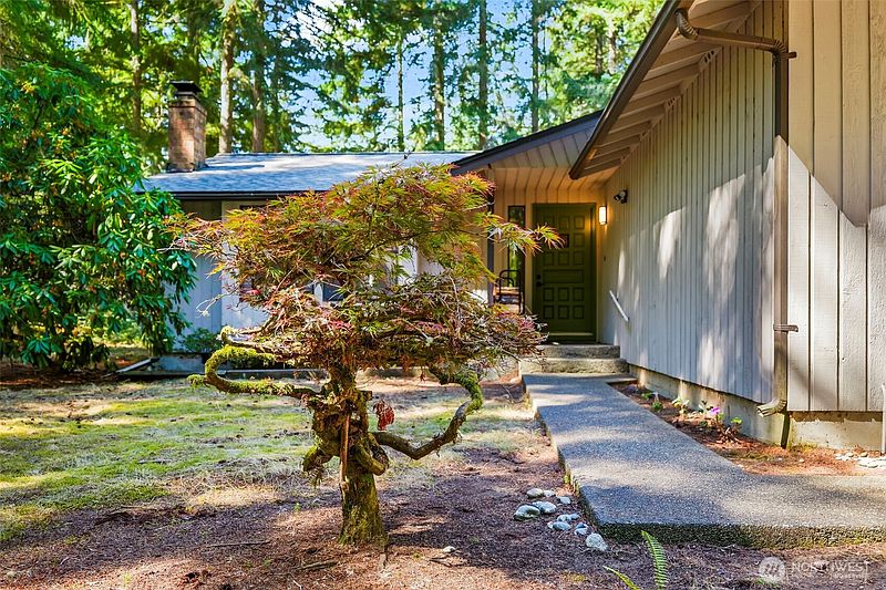 3rd image of 940 9th Avenue