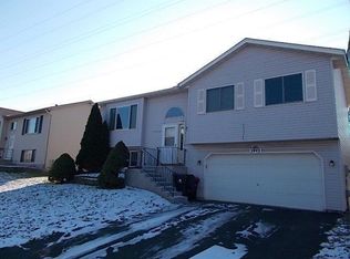 2442 Gall Ave, Saint Paul, MN 55109