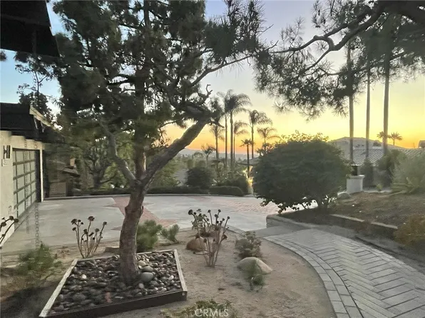 450 S Via Vista Rd, Anaheim, CA 92808