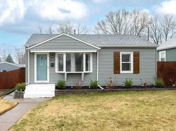 1337 W 38th St, Davenport, IA 52806