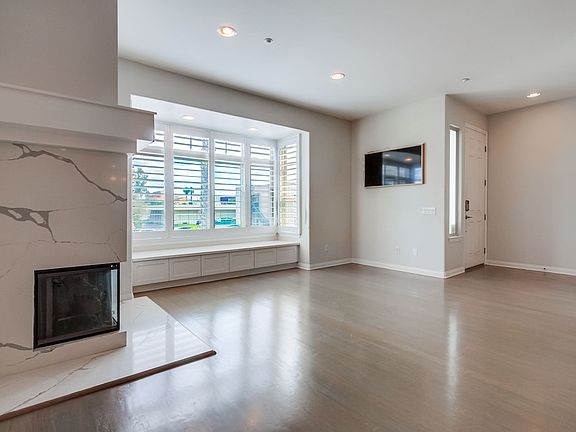 4th image of 4028 Eagle St