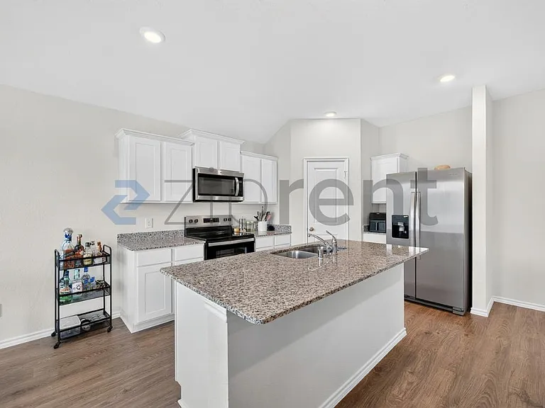 3923 Mountain Dr — Photo 11
