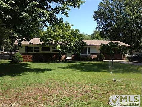 3rd image of 1154 Cadillac Dr