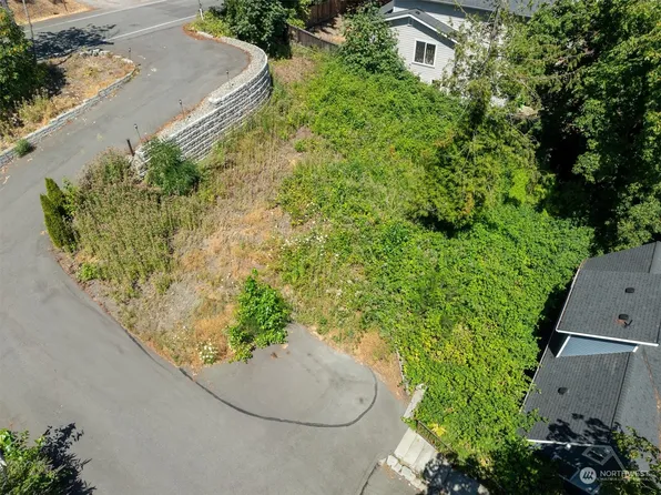 3234 113th Avenue SE, Bellevue, WA 98004