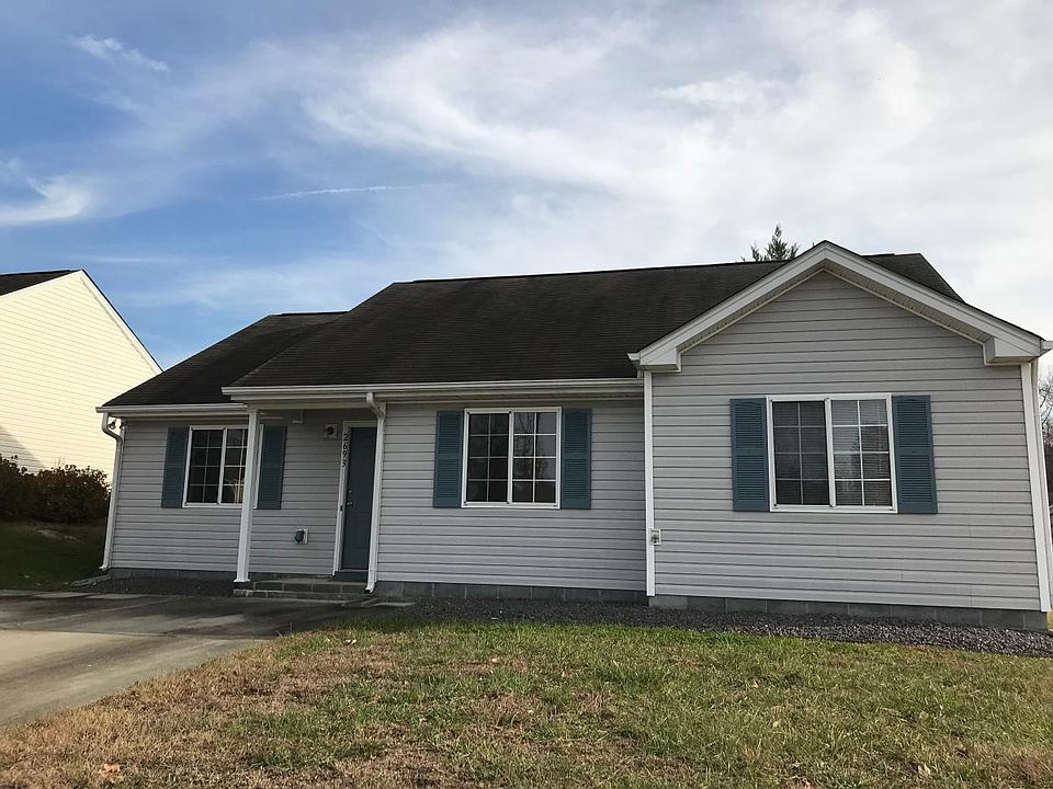2693 Stratford Crossing