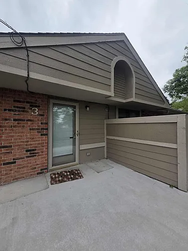 1109 Country Club Ln #3 Photo 1