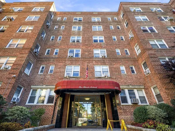 63-61 99 Streets #F2, Rego Park, NY 11374