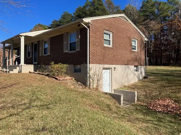 131 Roselane Dr, Danville, VA 24540