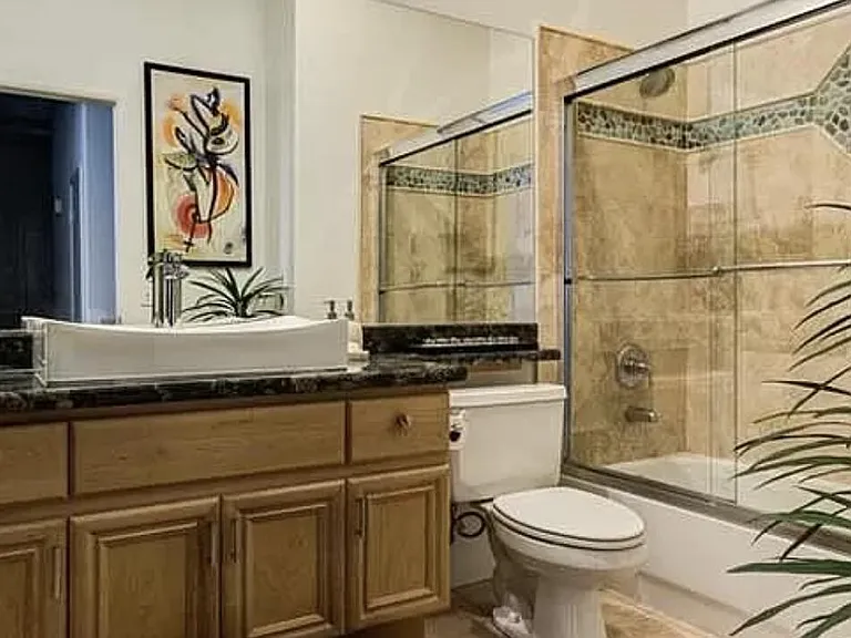 129 E Kavenish Dr — Photo 31