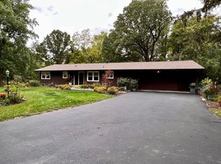 9128 N 1900 East Rd, Bloomington, IL 61705