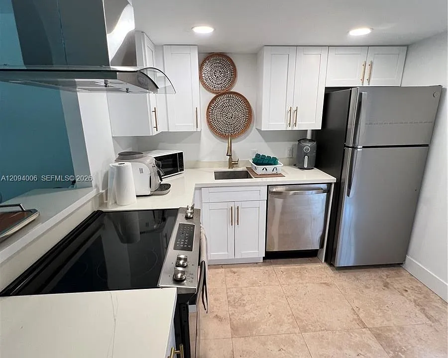 20500 W Country Club Dr #117