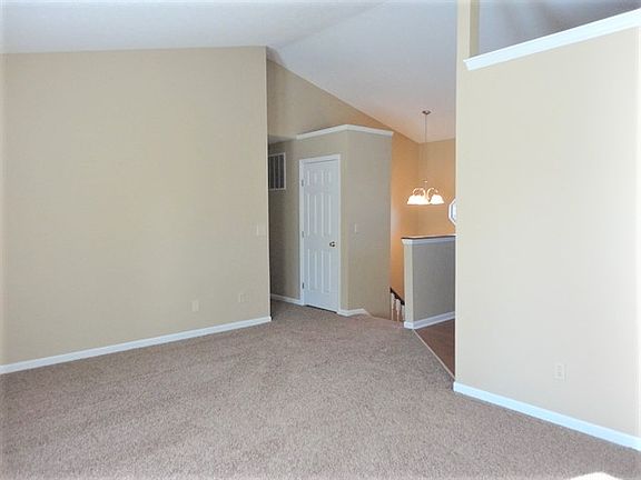 2nd image of 1474 Melinda Ln