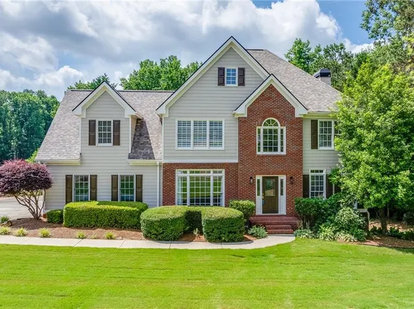 4310 Fairfax Dr, Cumming, GA 30028