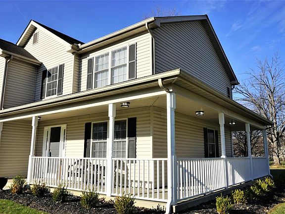 2nd image of 90 Woodbridge Pl