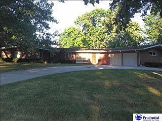 1st image of 1753 S 107th St