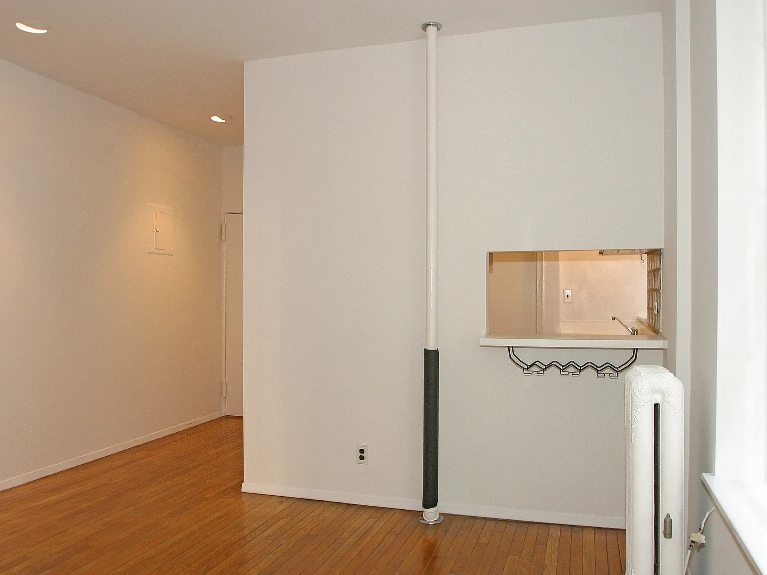 240 East 21st Street — Photo 2