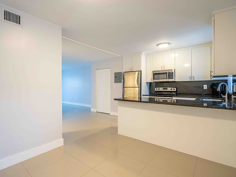 1st image of 1986 Biarritz Dr APT 307