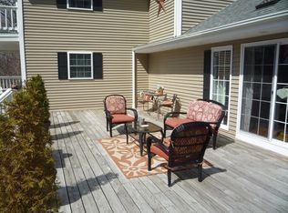 1066 Sperry Rd, Cheshire, CT 06410