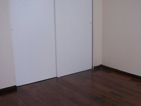 5th image of 465 W IVYGLEN Street #4