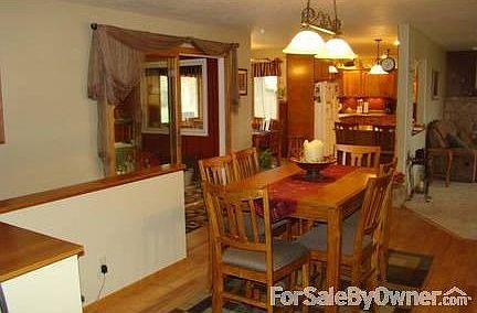 Dining Room
						:
						Open & Easy Converse with those in Kitchen and Living Room