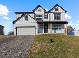 2691 Falling Star Way, Camillus, NY 13031