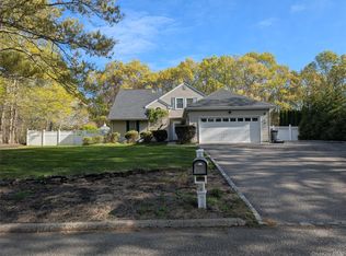 1 Northumberland Drive, Shoreham, NY 11786