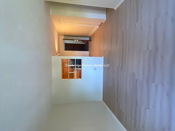 5th image of 21 Beacon St #2