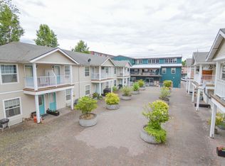 514 NE Stanton St APT 8, Portland, OR 97212