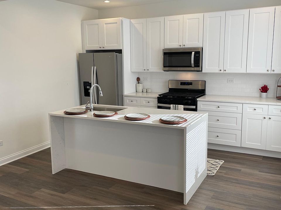 1st image of 6233 S Langley Ave #2S