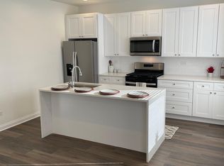 6233 S Langley Ave #2S, Chicago, IL 60637