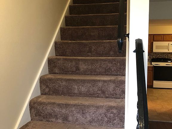 3rd image of 605 Blumhoff Ave #623